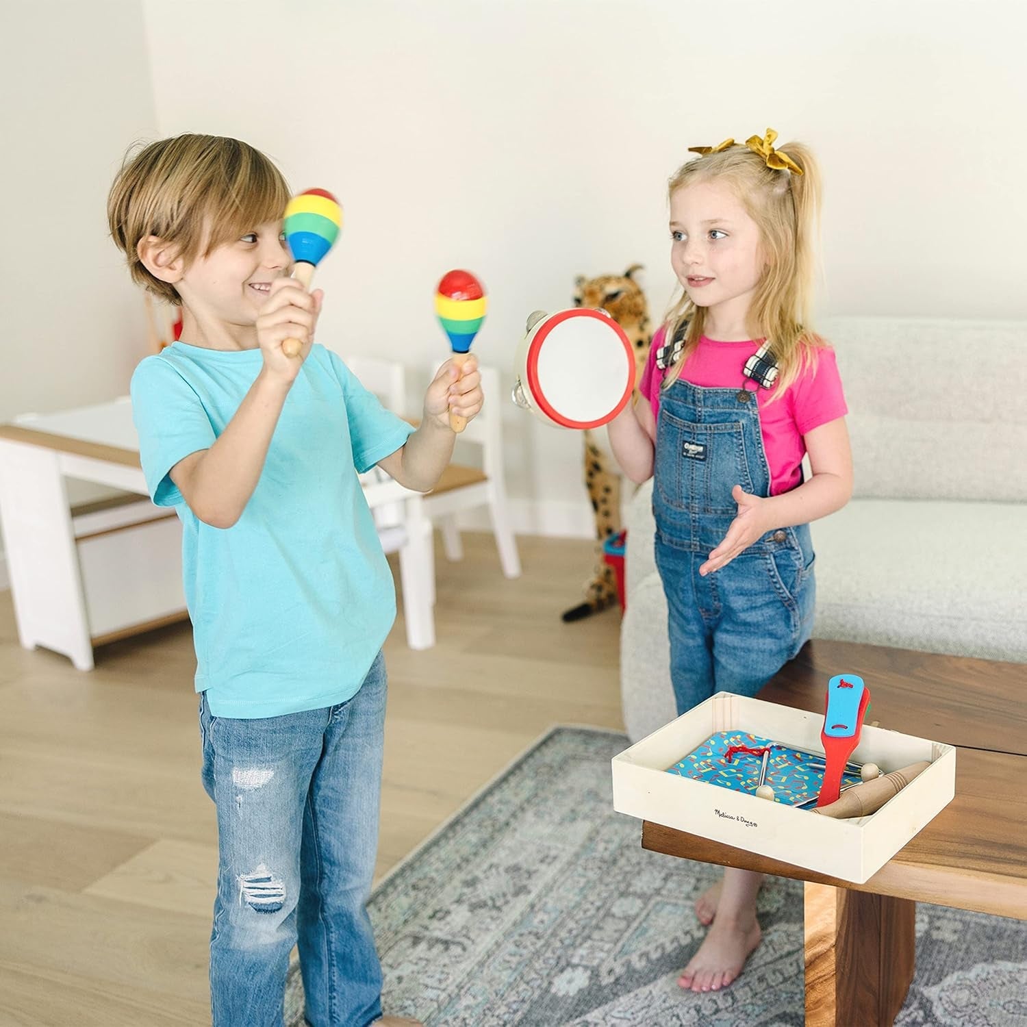 Melissa & Doug Un groupe dans une boîte | Jouets éducatifs | Jouets musicaux pour enfants | 3+ | Cadeau pour garçons ou filles Naty Shop Baby Toys