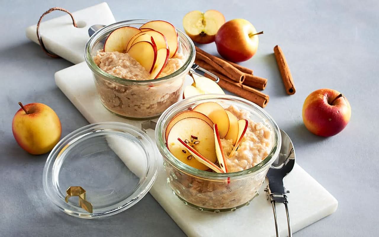 RUF Porridge Pomme Cannelle, avec flocons d'avoine entiers, fine saveur de cannelle et morceaux de pommes séchées, 400 grammes Cereale Naty Shop