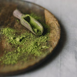 Moya Matcha Bio Poudre de thé vert quotidien | 250 g de qualité quotidienne (III) | Parfait pour être consommé avec des lattés, des smoothies et des limonades...