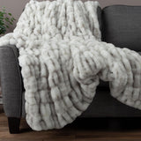Lavish Home Couverture surdimensionnée en fausse fourrure Gerüschte, 152,4 x 203,2 cm, fausse fourrure jacquard, jeté queen size pour lits et canapés, lits et couvertures gris Lavish Home