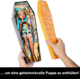 Poupées et accessoires Monster High Buried Secrets Thème Creepover confortable avec poupée mystère et 5 surprises ineffaçables (les chiffres peuvent varier), HYV64 Naty Shop Dolls