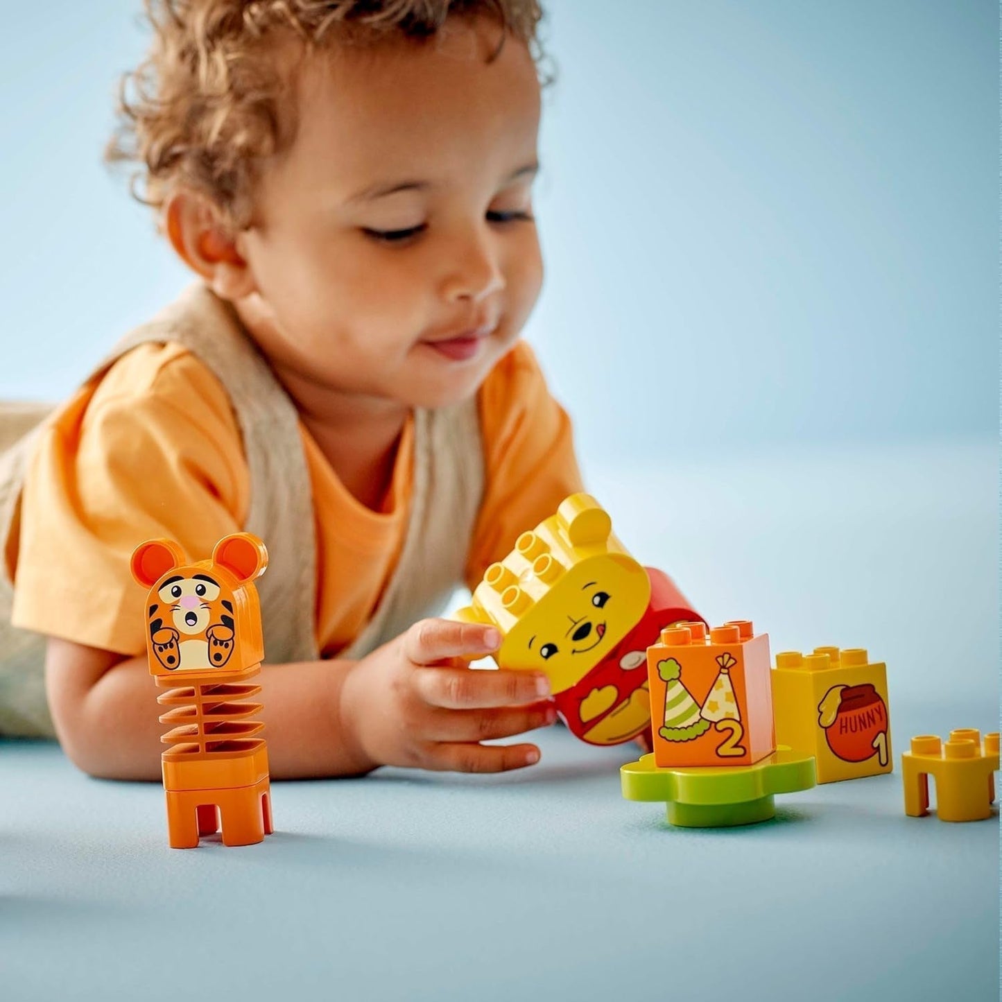 LEGO DUPLO - Disney Winnie the Pooh's Birthday Party - educational toy for preschoolers - set of 3 minifigures including Winnie the Pooh, Tigger and Piglet - gift idea for boys and girls from 1.5 years 10457 Beuche building sets den LEGO-Store