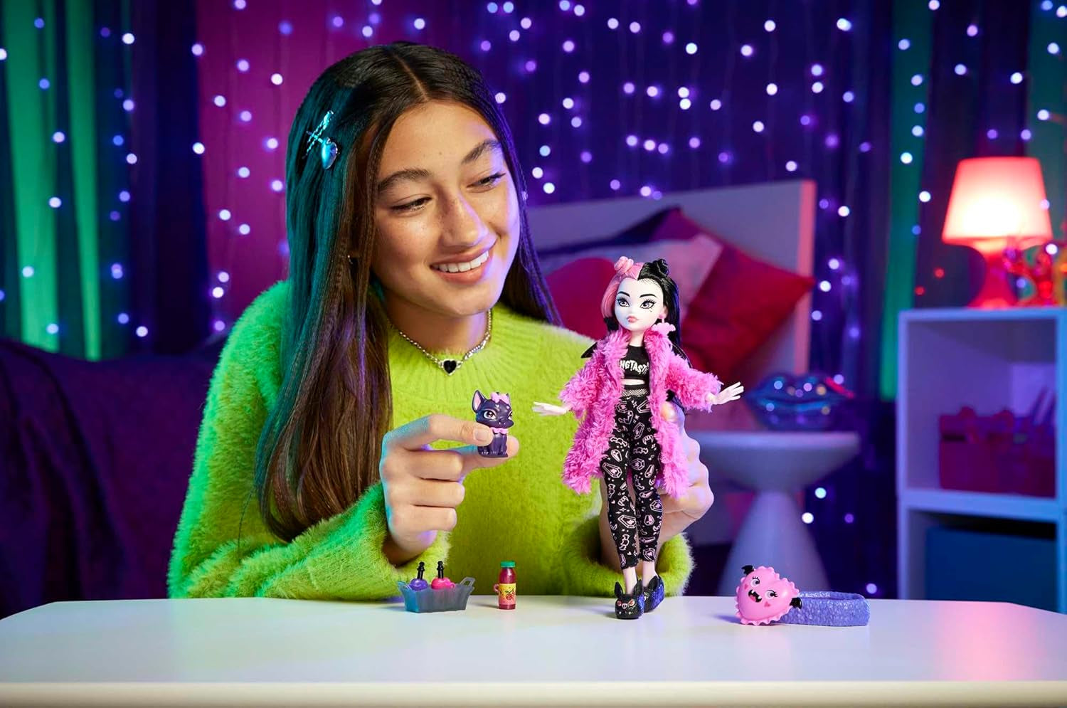 MONSTER HIGH – poupée et pyjama, accessoires de fête, Draculaura, comte de chauve-souris, poupée fabuleuse, fête rampante pour animaux de compagnie, HPY66 Naty Shop Dolls