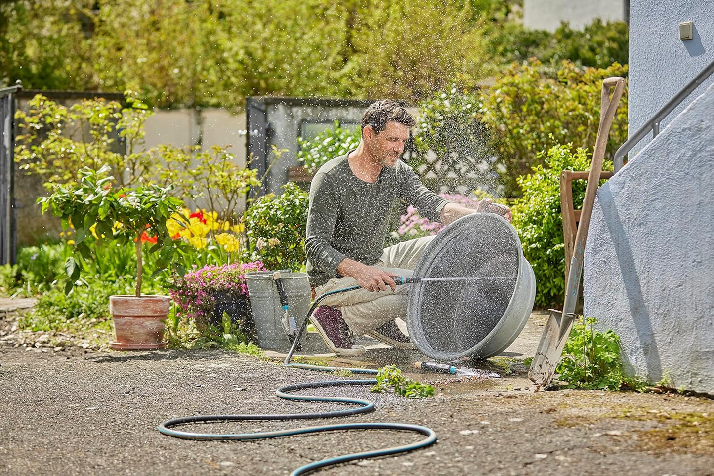 Tuyau Gardena EcoLine 1/2", 20 m sans composants du système : Tuyau d'arrosage durable en plastique recyclé, sans phtalates ni polluants, forte fonction de préhension, résistant au gel et aux UV (18930-20)