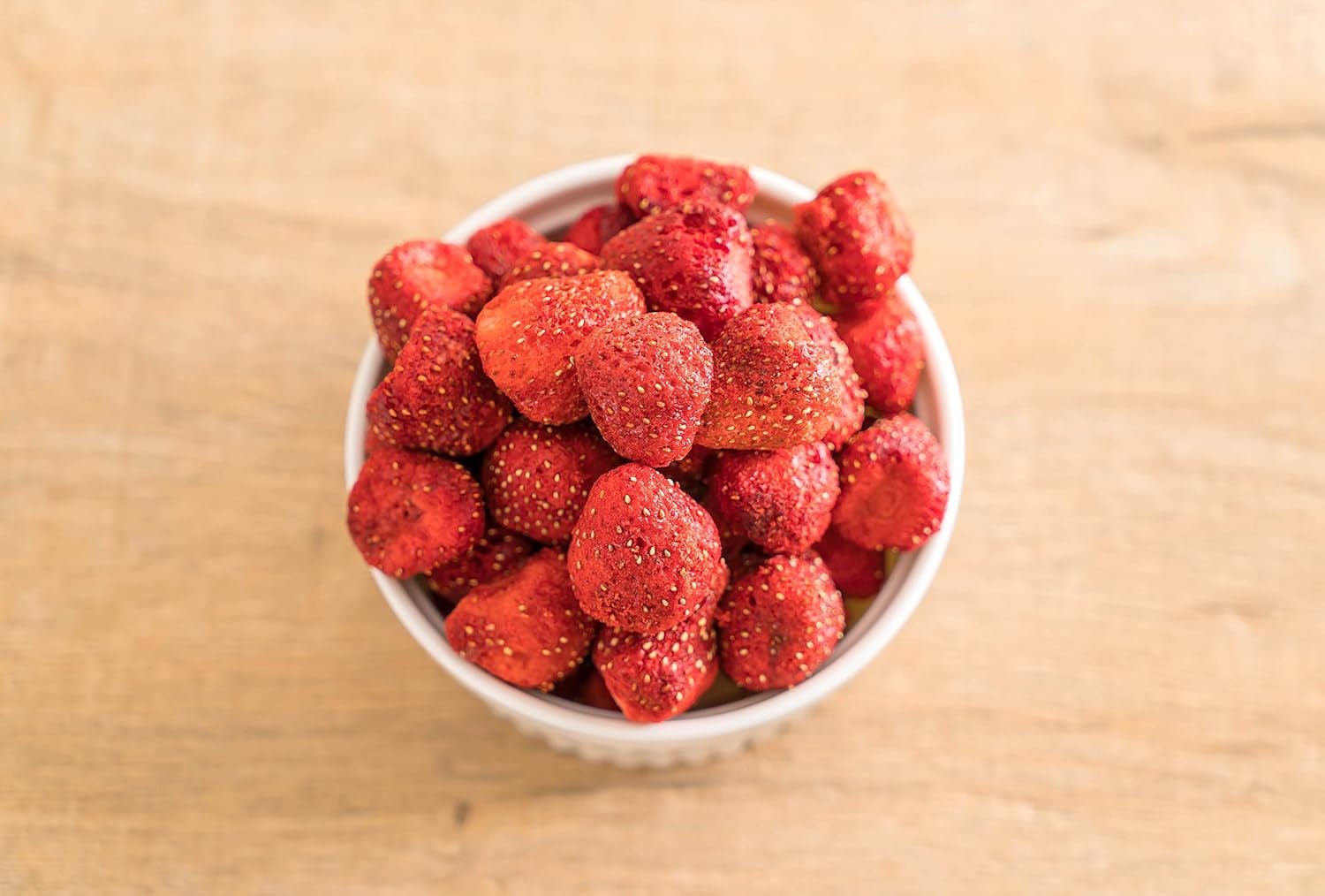 Fraises entières lyophilisées 100g - Fruits lyophilisés - Fruits secs lyophilisés - Fraises séchées - Parfait pour la pâtisserie, la décoration des gâteaux, snacks, muesli et desserts Produits déshydratés Naty Shop