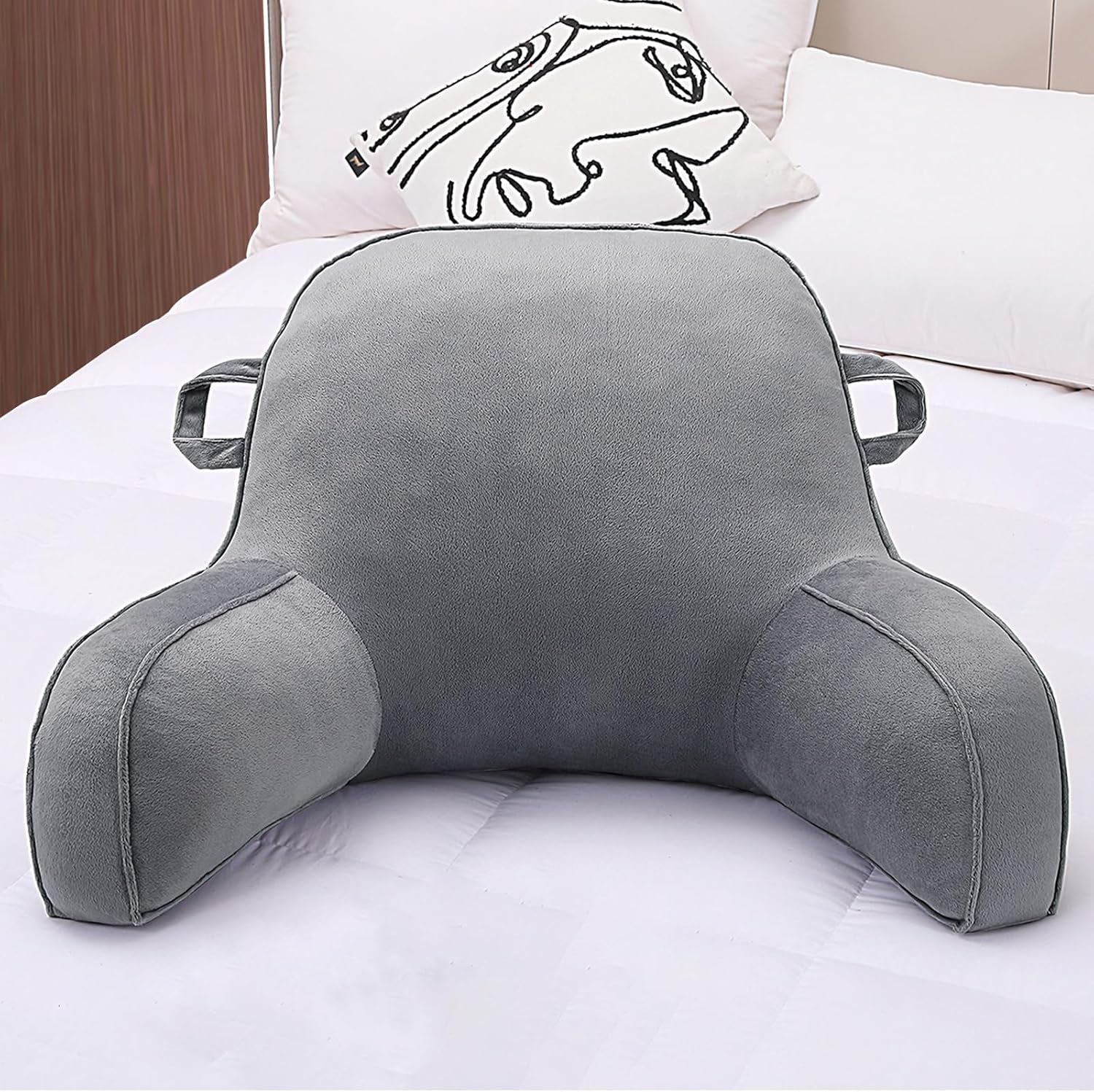 Oreiller de lecture, oreiller de repos au lit pour adultes et enfants, oreiller de dos en velours confortable avec accoudoirs, poches et poignée pour s'asseoir dans le lit, oreiller de dos pour lire, étudier et regarder la télévision