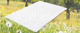 Couette d'été légère Traumnacht 155X220 Cm, couette antiallergique, spécialement pour l'été, avec housse en microfibre douce et confortable, certifiée Oeko Tex, produite selon la norme de qualité allemande Couettes et couettes Naty Shop Couverture d'été 135 X 200