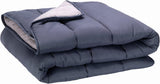 Pikolin Home - Couette réversible 300 G - Garnissage nordique bicolore - Pour lit 90 - confortable, chaude, respirante, bleu marine, 135 X 200 cm Couettes et couettes Naty Shop Oreiller Gris 150/160 - 240 X 220 Cm