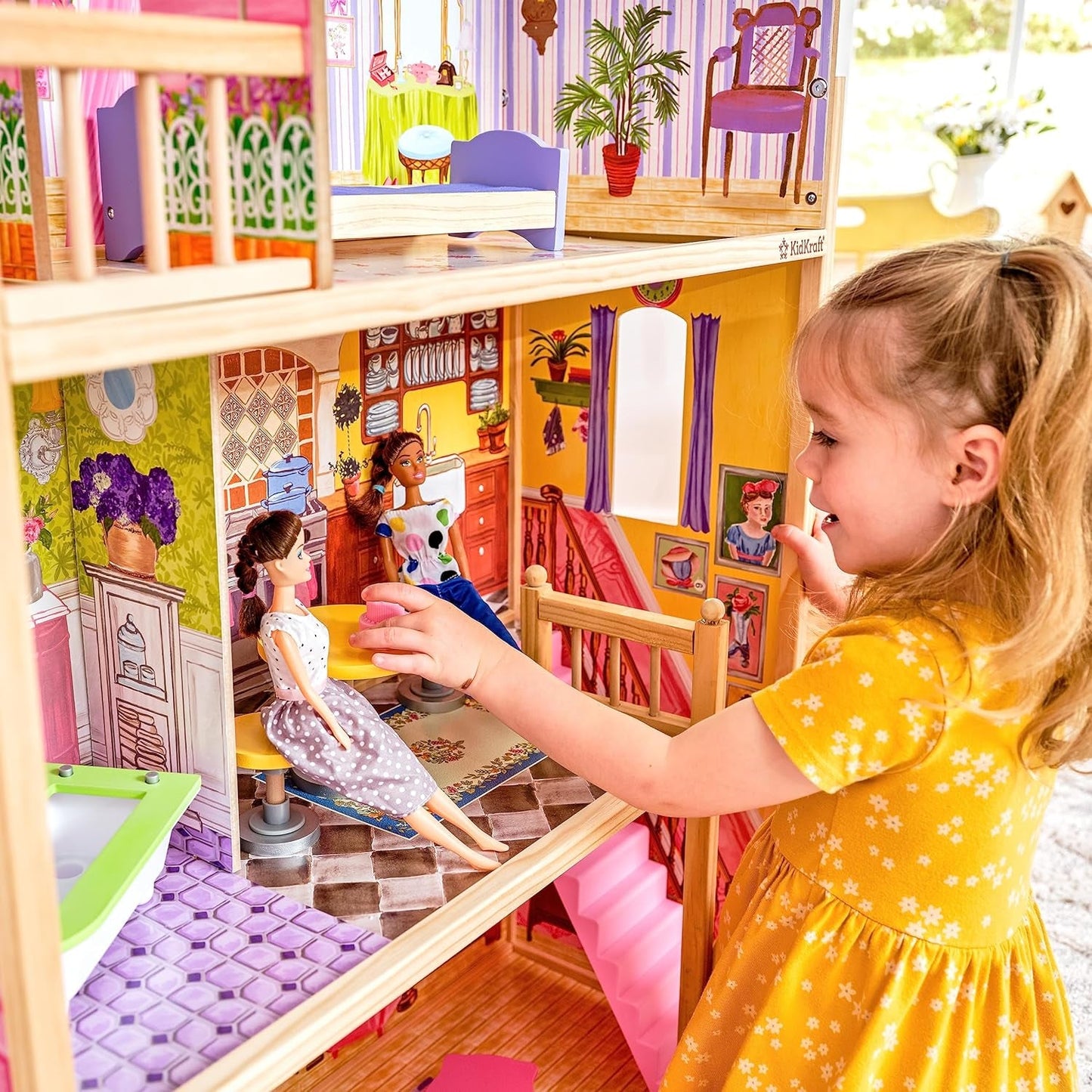 KidKraft Kayla Maison de poupée en bois avec meubles et accessoires, ensemble de jeu à 3 niveaux pour poupée de 30 cm, jouet pour 3 ans et plus, 65092 - Exclusivement sur Amazon