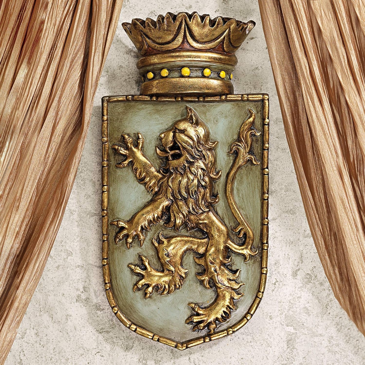Design Toscano Bouclier médiéval Lion vertical, sculpture murale Statuettes et sculptures Naty Shop