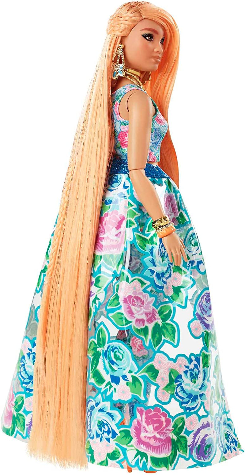 Barbie Extra Fancy, cheveux longs et courbés blond fraise, costume deux pièces, chat bleu, sac rose, lunettes de soleil ananas avec poupée, convient comme cadeau, poupées Hhn14 Naty Shop