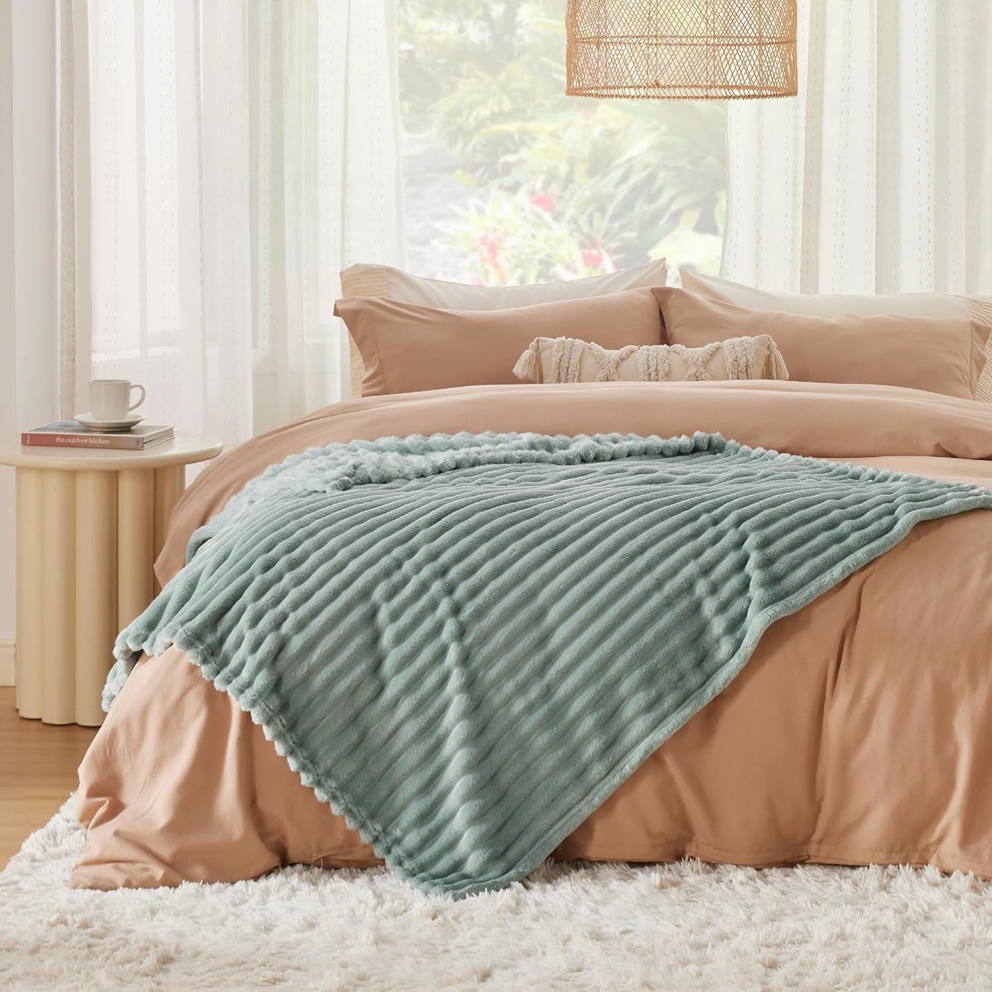 BEDSURE Couverture polaire vert sauge pour canapé – Couvertures super douces et confortables pour femmes, petite couverture mignonne pour filles, lits et couvertures 127 x 152 cm Beuche den BEDSURE-Store