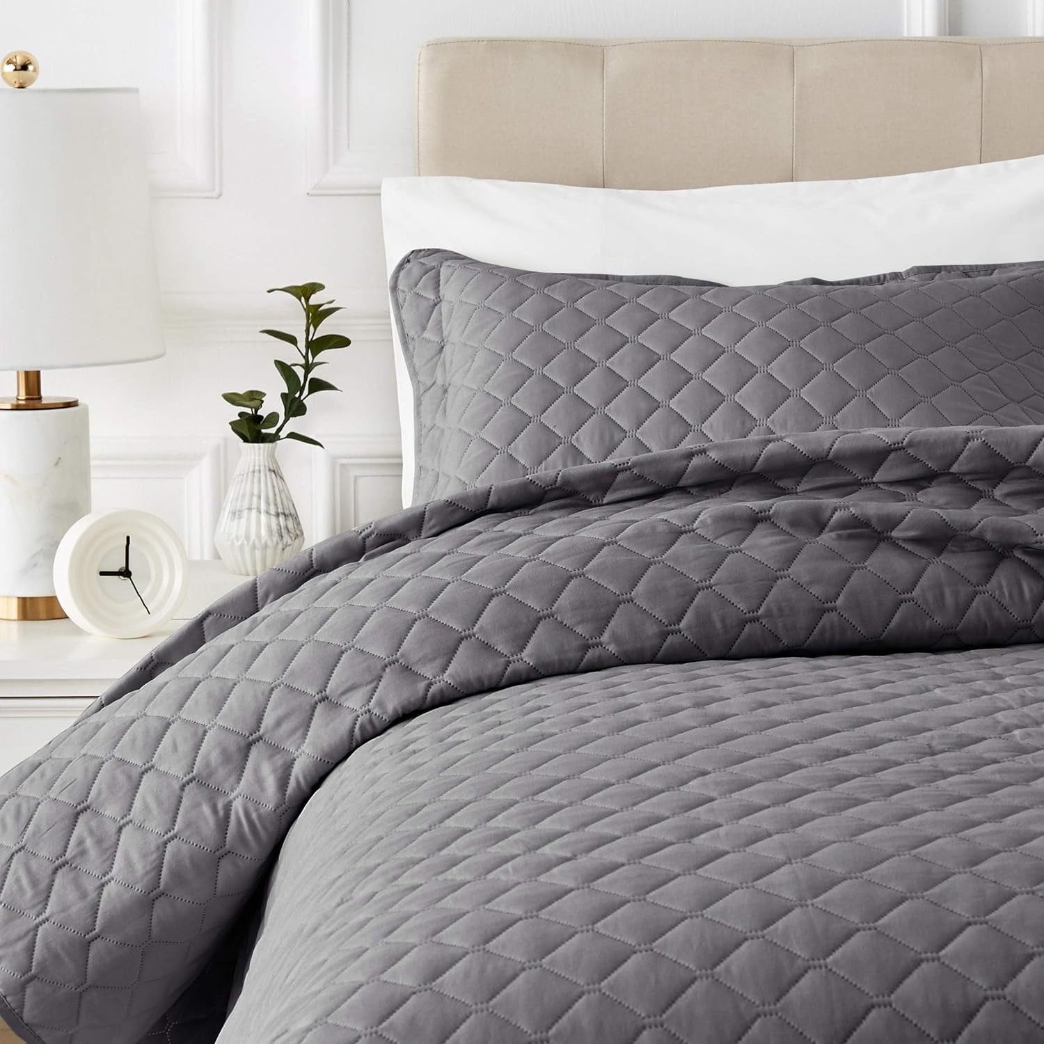 Amazon Basics Couette surdimensionnée avec relief, 170 X 210 cm, motif losanges gris foncé Lits et couvertures Besuche den Amazon Basics-Store 220 X 240 Cm