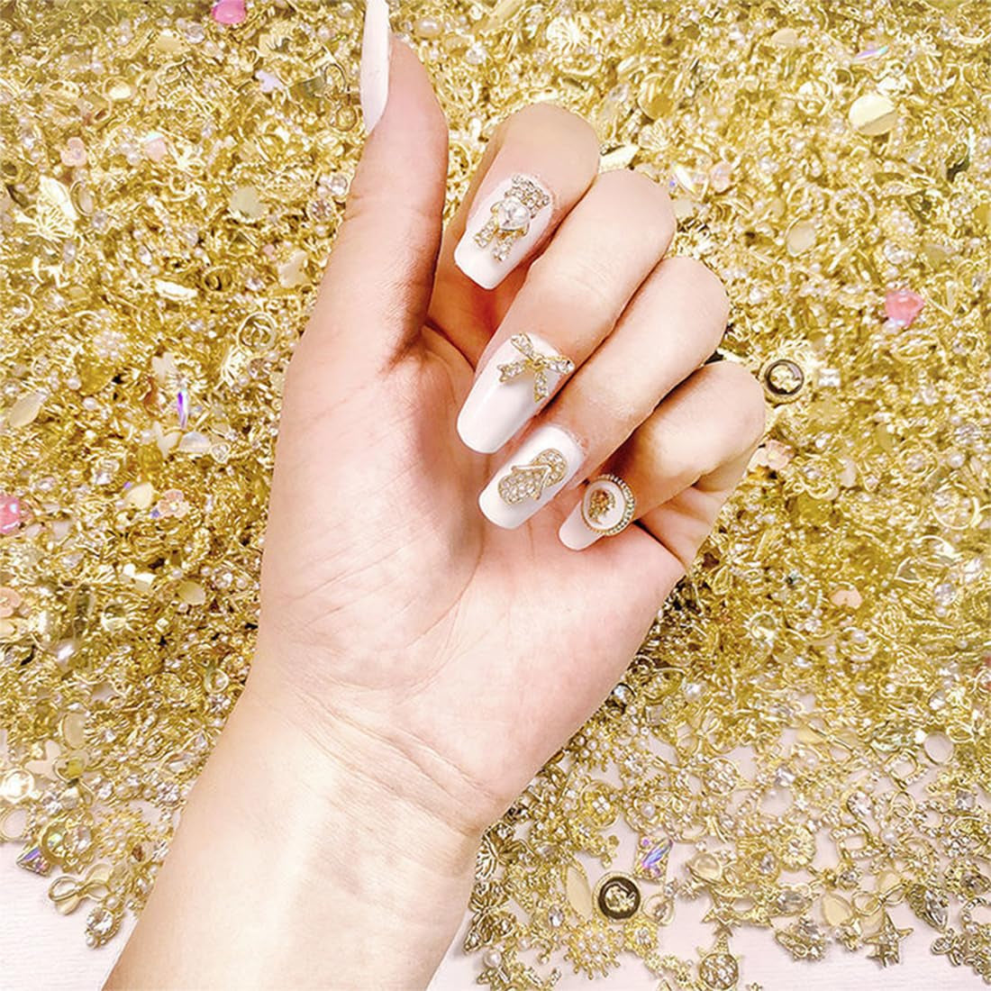 50 pièces de breloques à ongles dorées, breloques brillantes 3D pour nail art, strass pour ongles en perles, breloques pour ongles en strass, breloques pour ongles en strass, accessoires de nail art DIY, pour femmes filles