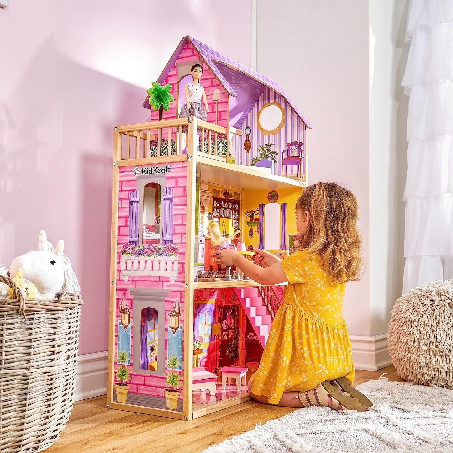 KidKraft Kayla Maison de poupée en bois avec meubles et accessoires, ensemble de jeu à 3 niveaux pour poupée de 30 cm, jouet pour 3 ans et plus, 65092 - Exclusivement sur Amazon