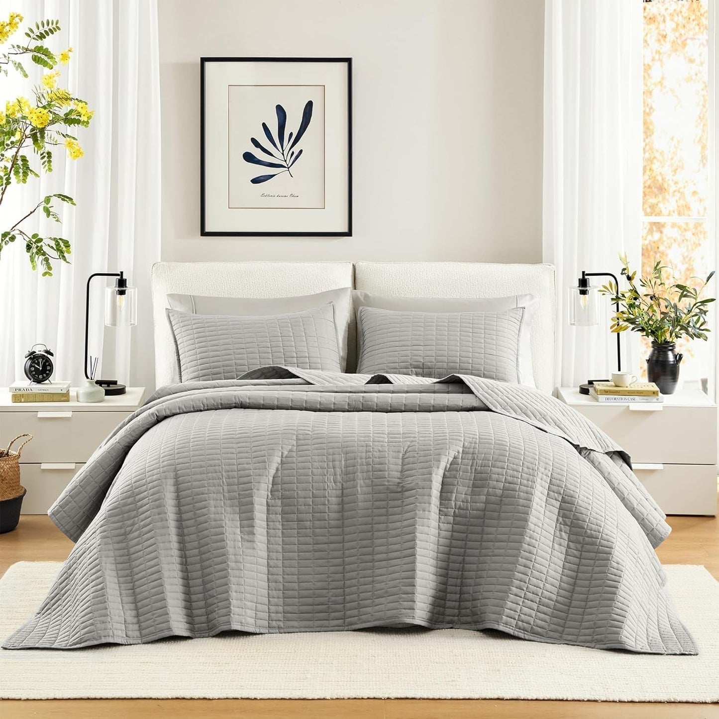 Comfort Spaces Kienna Parure de lit de luxe avec double couture, couverture d'été, légère, douce, toute l'année, taie d'oreiller assortie, blanc, couverture pour lits king size (264,2 x 228,6 cm), couettes et couettes Naty Shop, couvre-lit surdimensionné gris (120 x 118 cm)