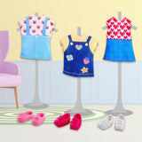 Poupée mannequin Simba Evi Love portant une jolie robe en jean, comprenant deux autres tenues avec d'adorables imprimés et des baskets, 12 cm, à partir de 3 ans