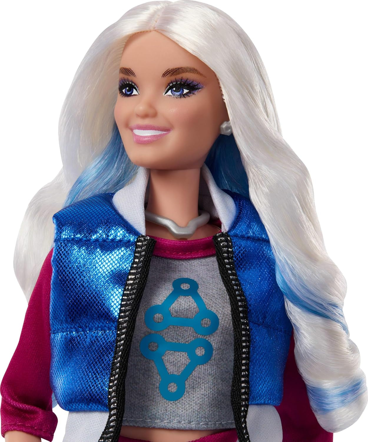 Mattel Disney Zombies 4 : L'aube des vampires Addison Wells - Poupée mannequin avec tenue détachable et 6 accessoires inspirés du film, JFG32