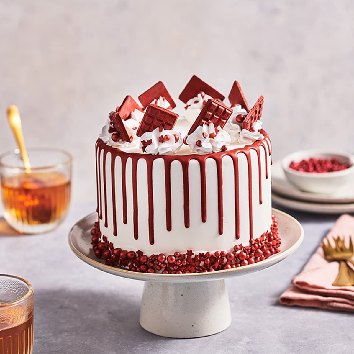 FunCakes Choco Drip Chocolate : Saveur délicieuse, Facile à utiliser, Parfait pour les drip cakes, Saveur chocolat drip. Emballage refermable 180 g. Pâte à sucre Naty Shop