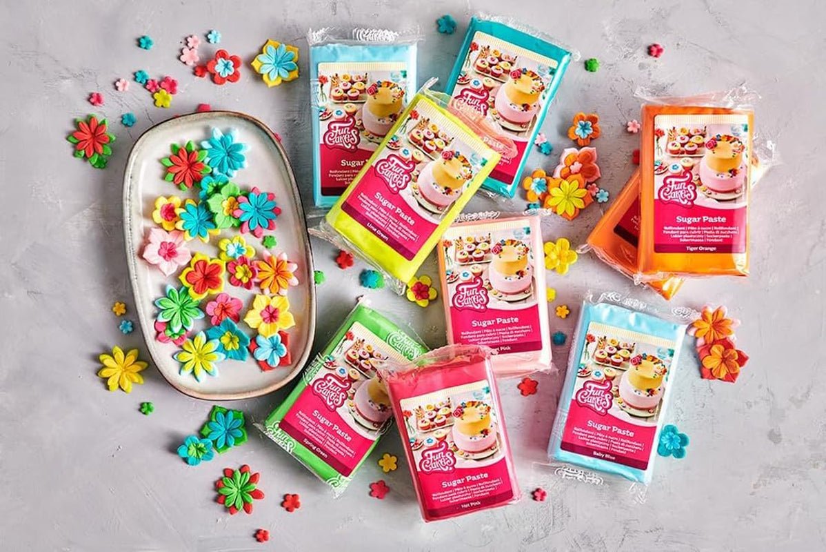 Rouleau fondant rouge rubis FunCakes : facile à utiliser, lisse, souple, souple et malléable, parfait pour décorer les gâteaux, halal, casher et sans gluten, 250g de Pâte à Sucre Naty Shop