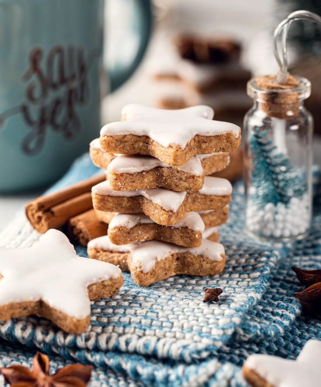 Glaçage RUF prêt à l'emploi, s'utilise immédiatement sans mélanger, glaçage pour biscuits et gâteaux, comme base de glaçage au sucre ou pour colorer et aromatiser, 1 x 150g (paquet de 4) Pâte à Sucre Naty Shop