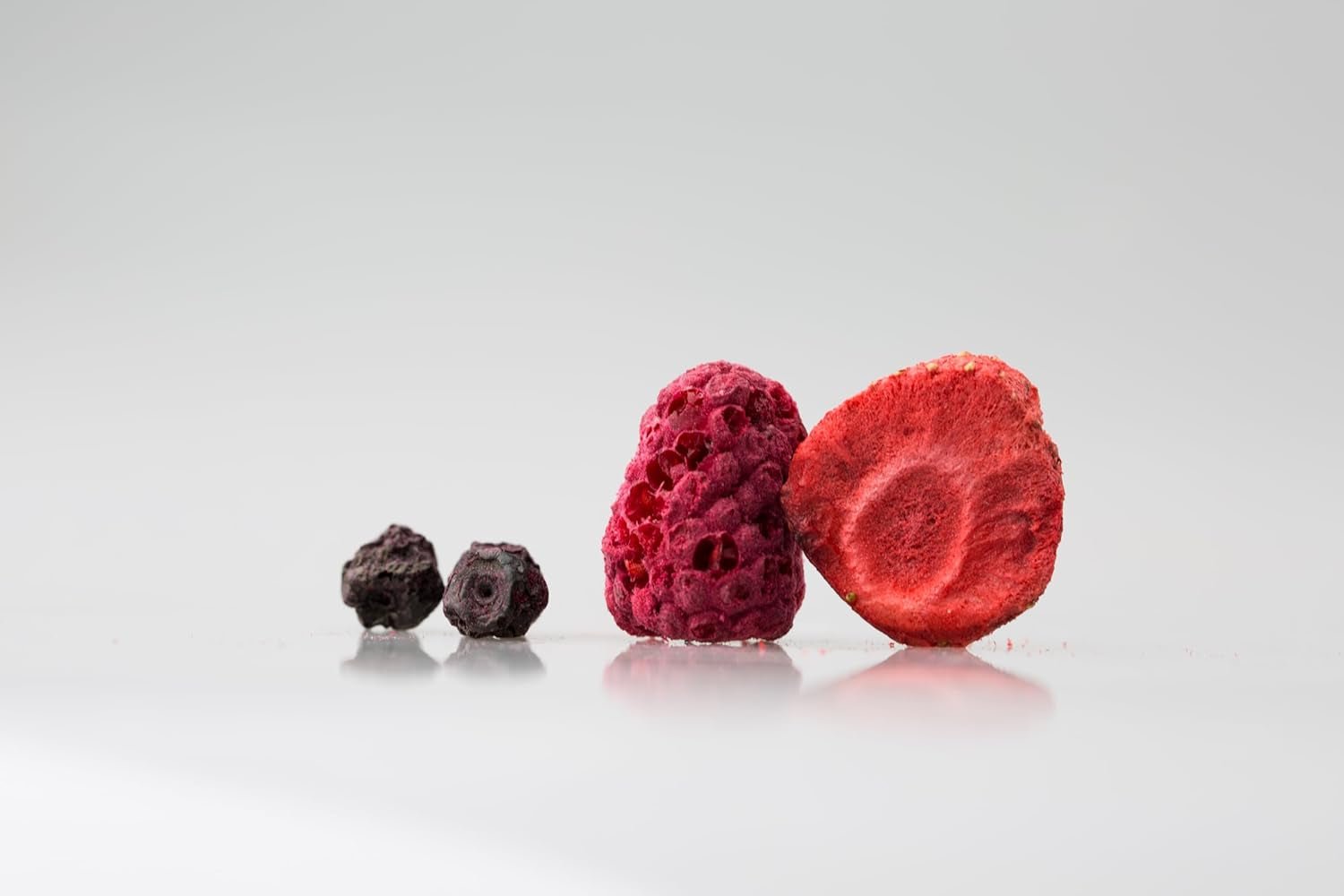 Mynatura Mélange coloré de baies lyophilisées I Mélange de fruits I Framboises I Cassis I Fraises I Snacks aux fruits I Vegan I 350g Produits déshydratés Naty Shop