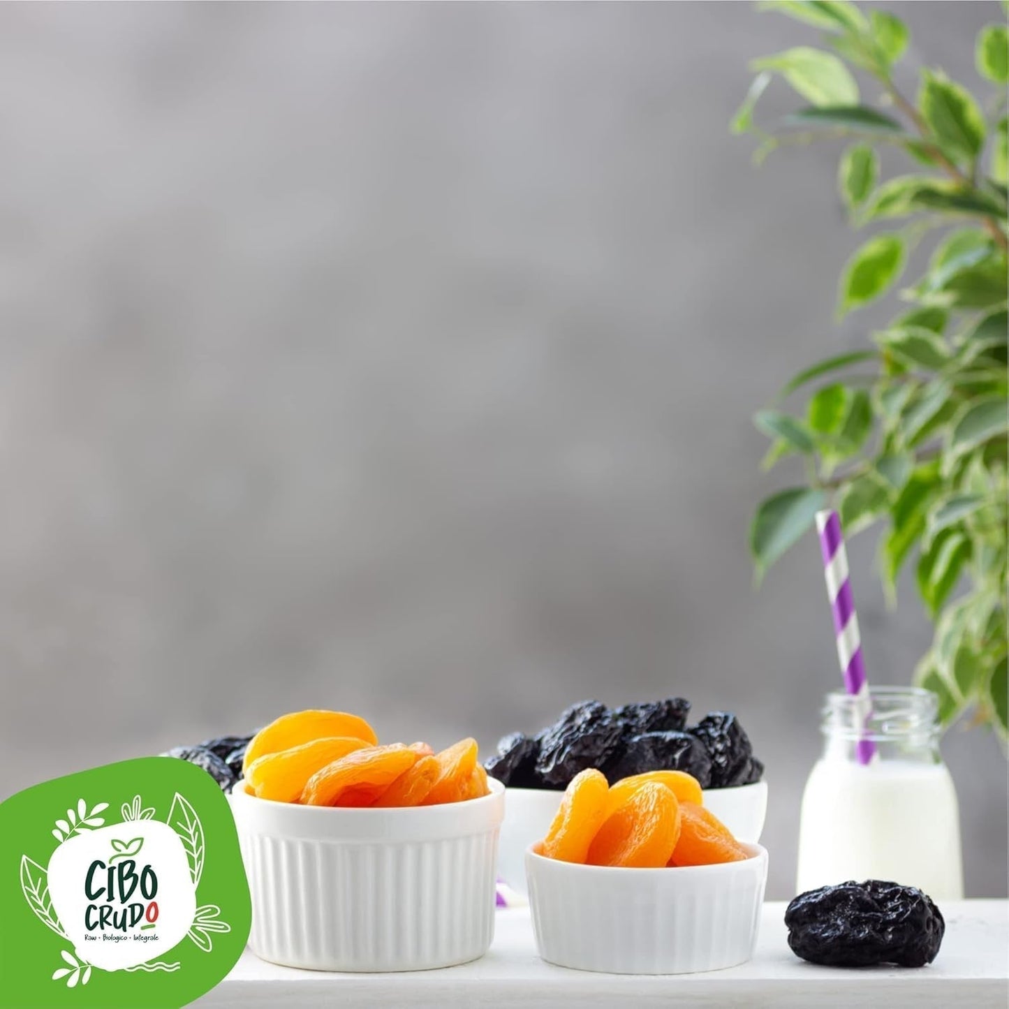 Prunes biologiques séchées et sans pépins - 500g. Prunes crues sans soufre, sans sucre ni additif ajoutés. Pruneaux écologiques comme fruits secs aromatiques. Prunes sans noyau. Produits déshydratés Naty Shop