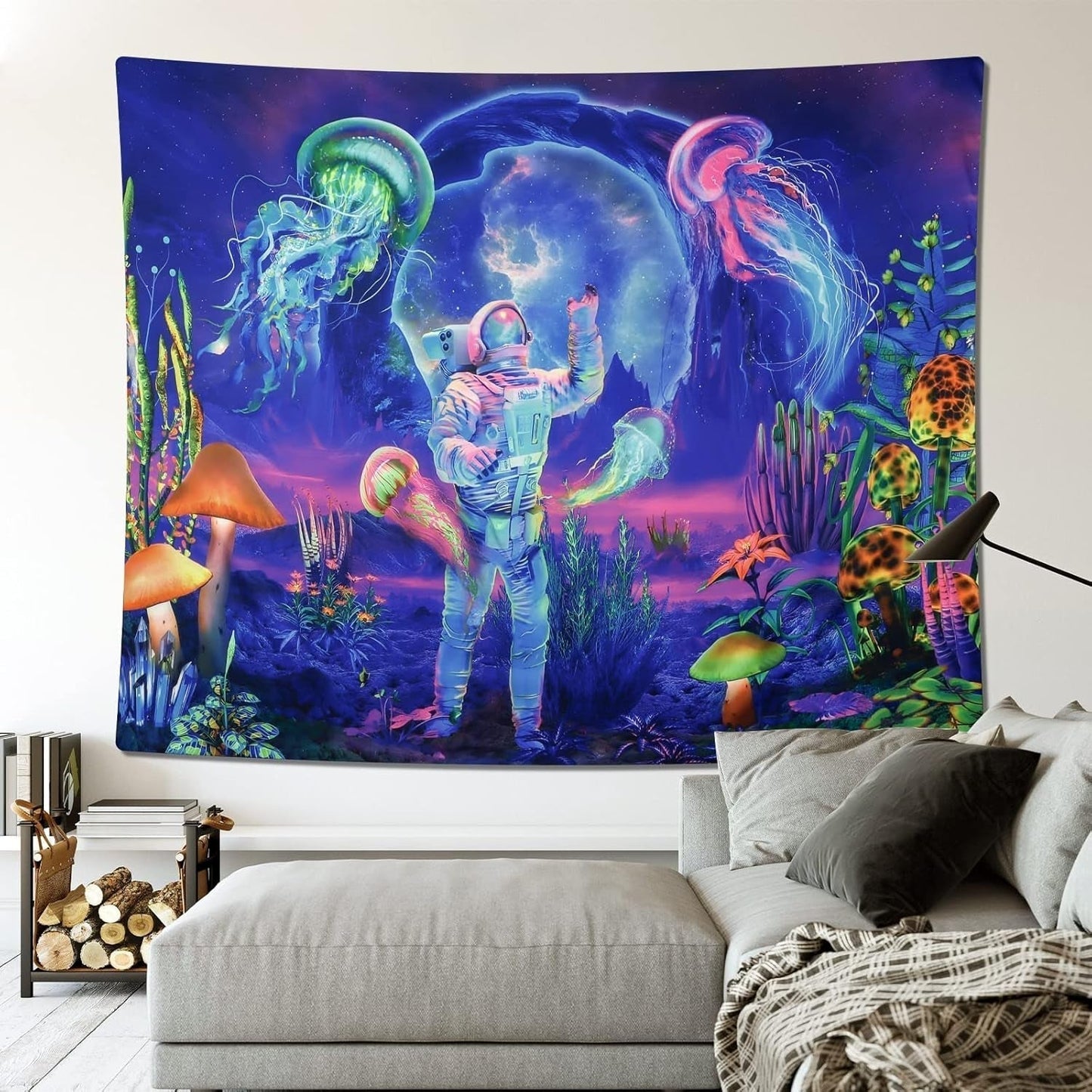 Tapisserie betylfoy lumière noire astronaute plantes réactives méduses Maison - Accessoires et Décorations Naty Shop