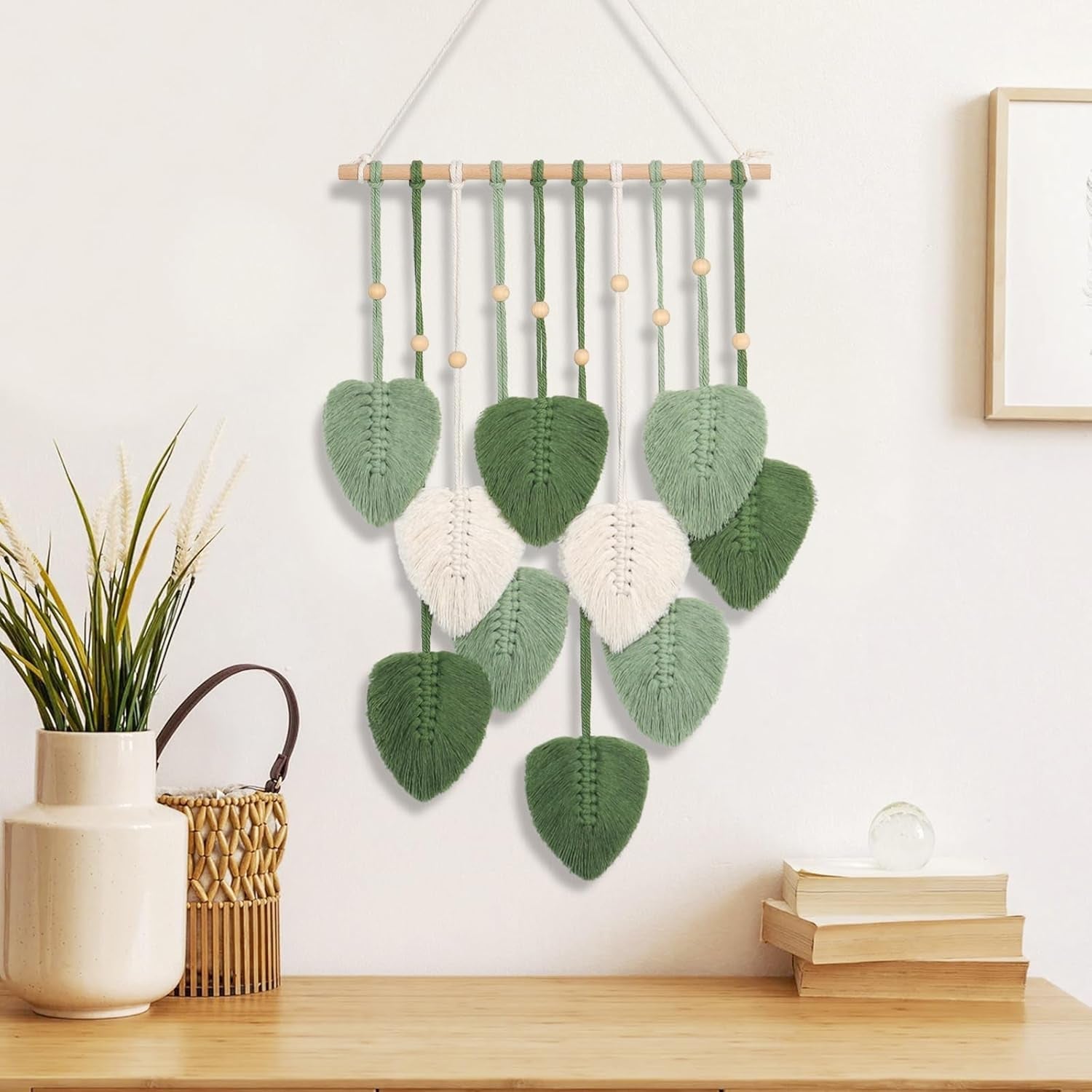 Tapisserie faite main avec perles en bois et feuilles vertes Casa - Accessoires et Décorations Naty Shop